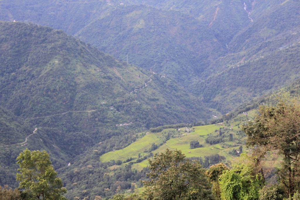 Hotel Valley View Pelling Exteriör bild