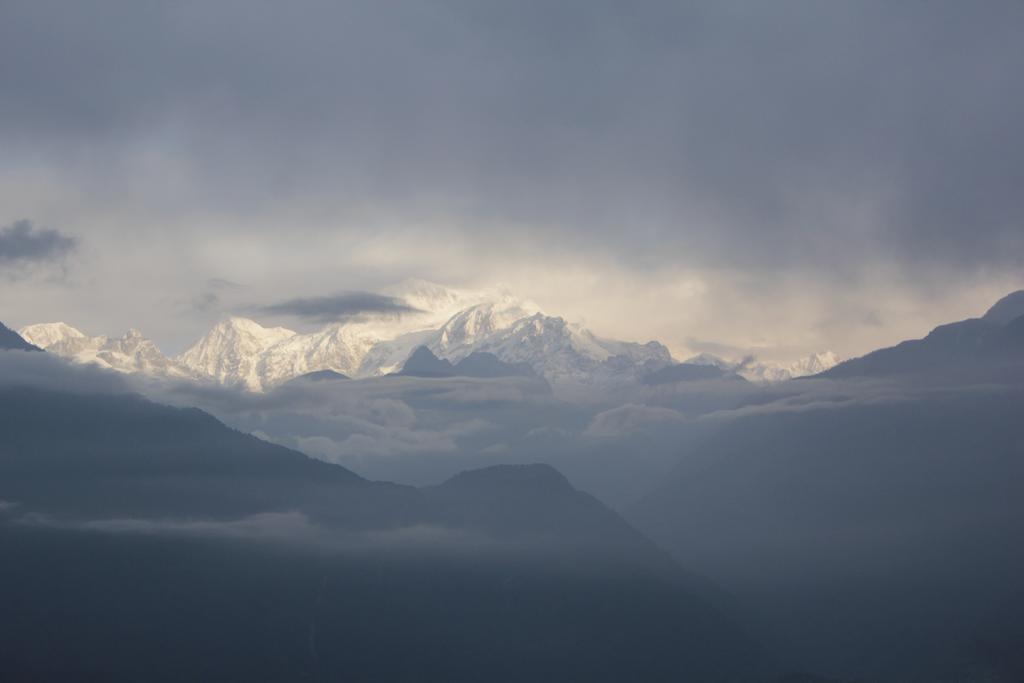 Hotel Valley View Pelling Exteriör bild